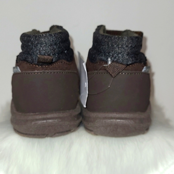 OshKosh B'Gosh Unisex-Child Everest Everplay Fashion Boot US Size 7M Brown NWT - Picture 11 of 16